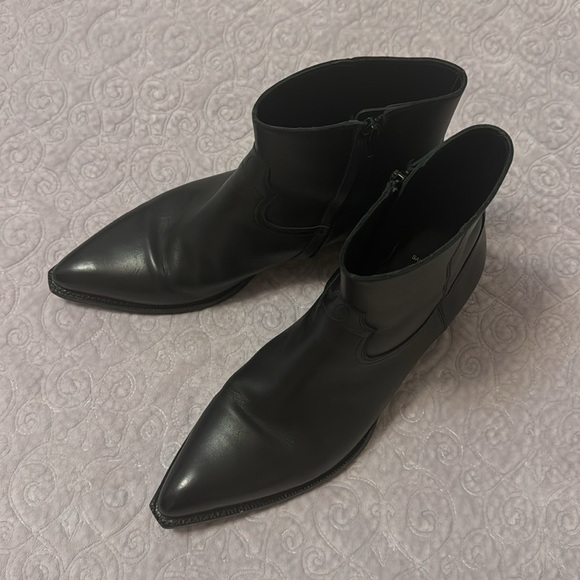Saint Laurent Pointed-Toe Ankle Boots Size 43.5 - Picture 5 of 12